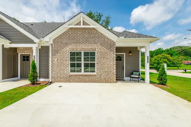 $1,950 | 2599 Bannerman Lane, Unit 1, Chattanooga, TN 37421
