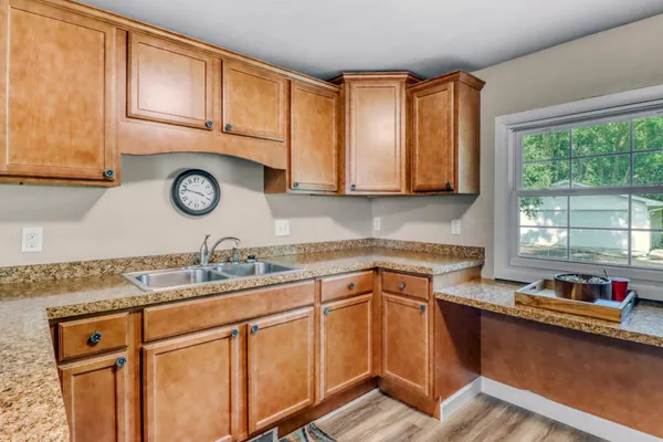 $549,900 | 1104 West Lake Drive, Unit 5, Detroit Lakes, MN 56501