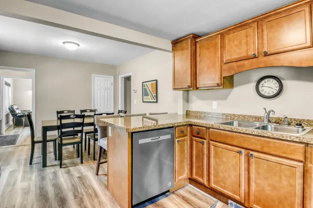 $579,000 | 1104 West Lake Drive, Unit 5, Detroit Lakes, MN 56501