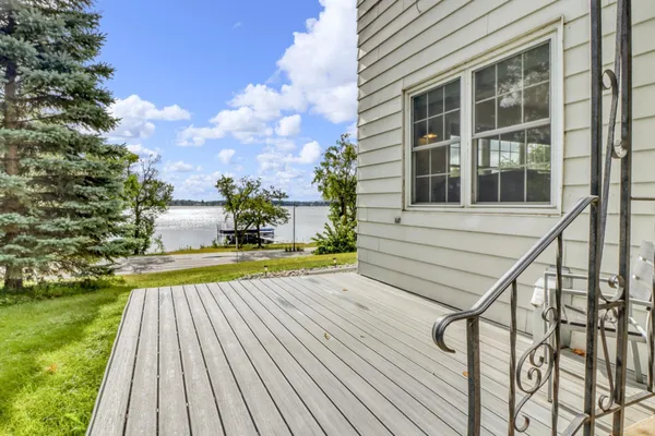 $549,900 | 1104 West Lake Drive, Unit 5, Detroit Lakes, MN 56501