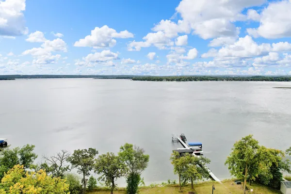 $549,900 | 1104 West Lake Drive, Unit 5, Detroit Lakes, MN 56501
