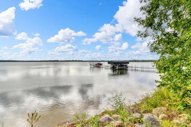 $579,000 | 1104 West Lake Drive, Unit 5, Detroit Lakes, MN 56501