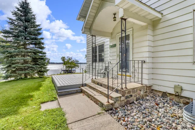 $579,000 | 1104 West Lake Drive, Unit 5, Detroit Lakes, MN 56501