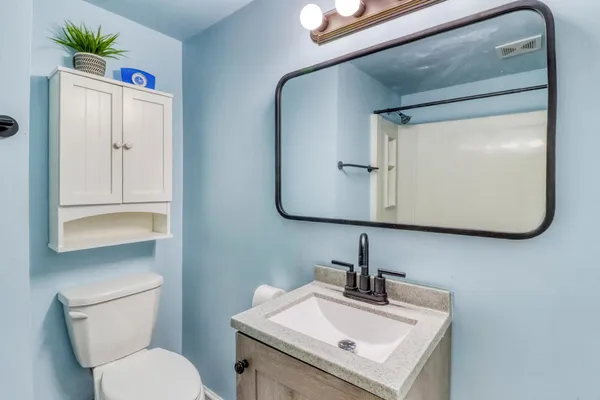 $549,900 | 1104 West Lake Drive, Unit 5, Detroit Lakes, MN 56501