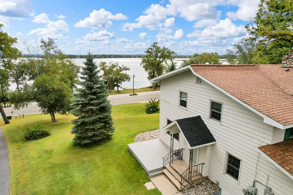 $549,900 | 1104 West Lake Drive, Unit 5, Detroit Lakes, MN 56501