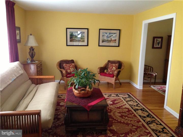 154 Canterbury Road Mount Laurel, NJ 08054 - Photo 2 of 22 Gallery Image 2