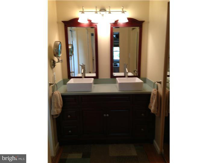 154 Canterbury Road Mount Laurel, NJ 08054 - Photo 17 of 22 Gallery Image 17