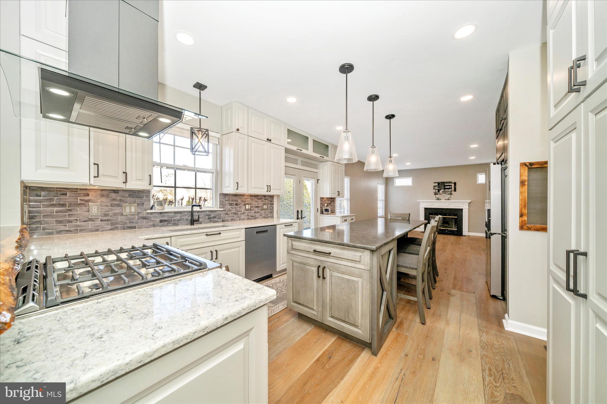 601 Huntover Lane Frederick, MD 21703 - Photo 17 of 73 Gourmet kitchen with over-sized island.