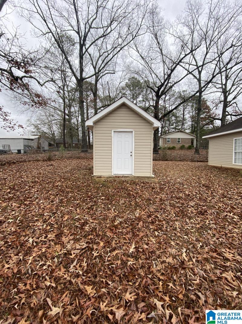 23 Crumpton Street Thorsby, AL 35171 - Photo 3 of 18