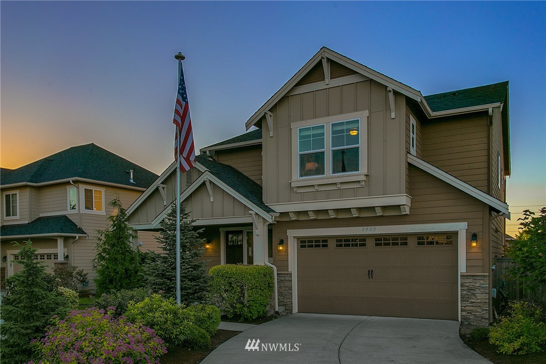 3909 185th Place Southeast Bothell, WA 98012 - Photo 2 of 22