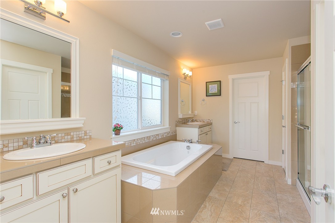 3909 185th Place Southeast Bothell, WA 98012 - Photo 14 of 22
