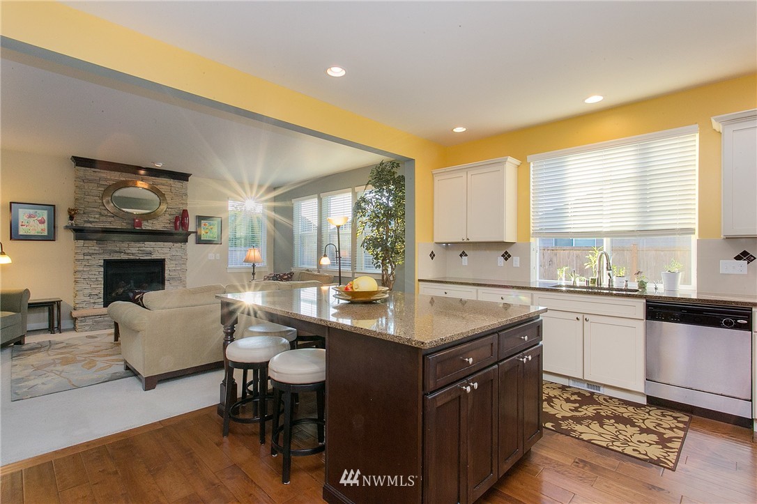 3909 185th Place Southeast Bothell, WA 98012 - Photo 9 of 22