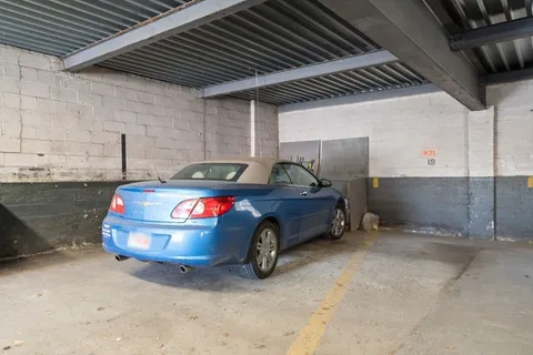 $250,000 | 10 Ashland Street, Unit 2L, Worcester, MA 01609