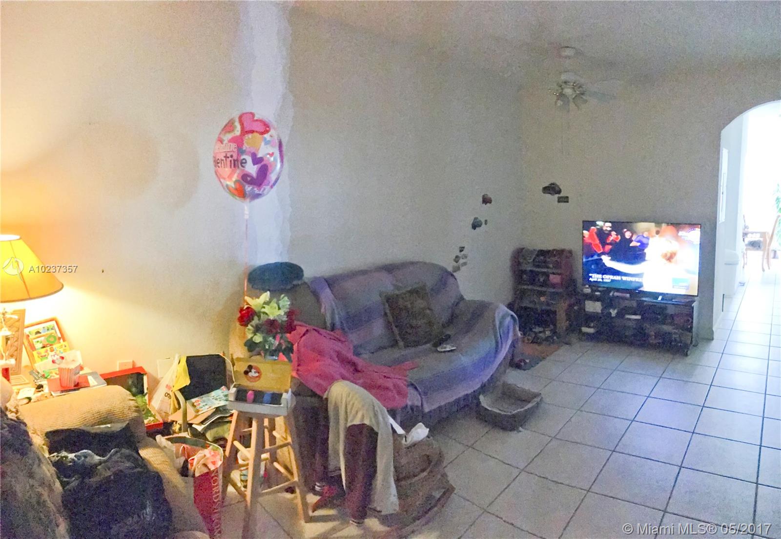 17820 Northwest 73rd Avenue, Unit 1091 Hialeah, FL 33015 - Photo 2 of 11