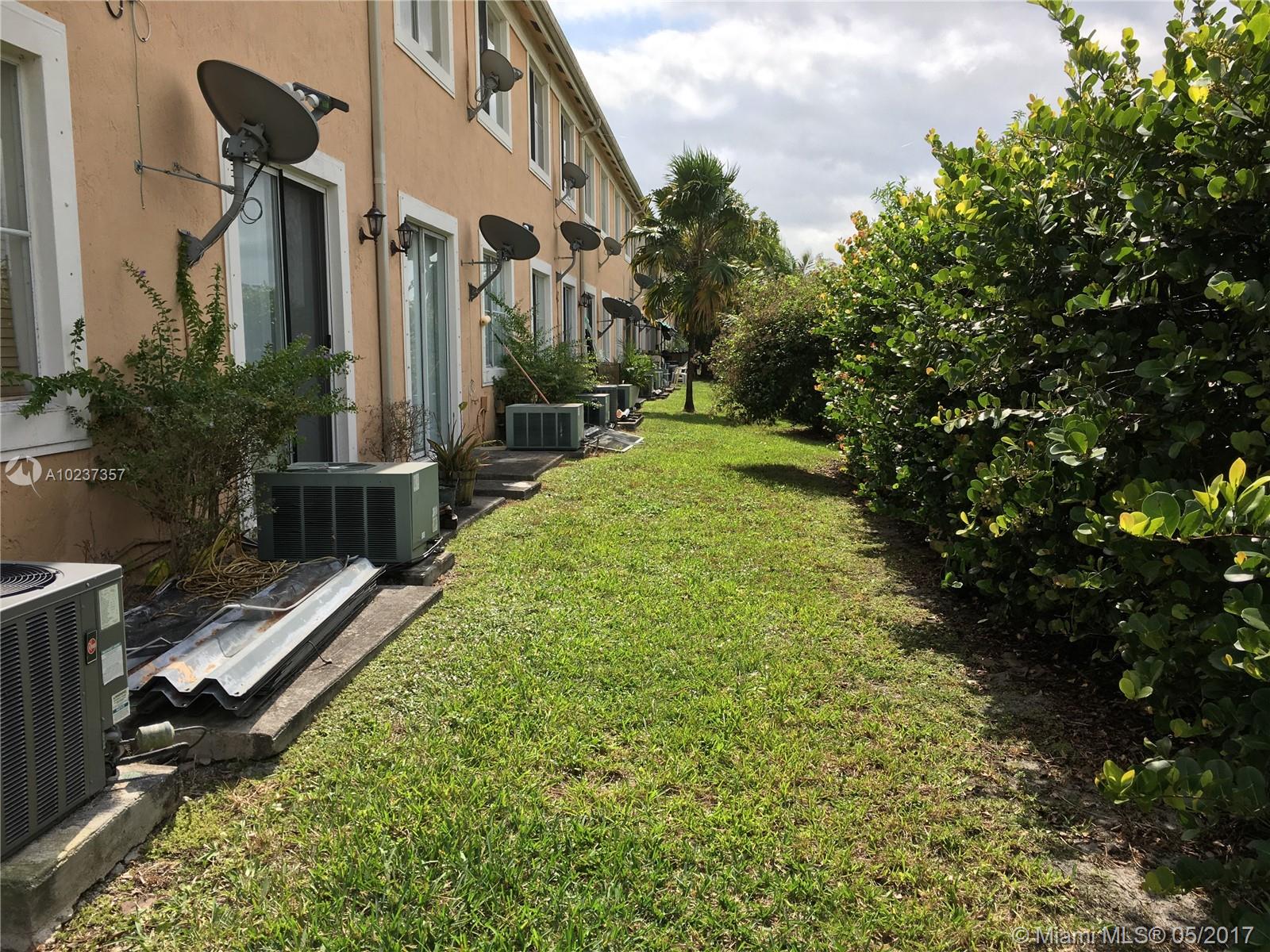 17820 Northwest 73rd Avenue, Unit 1091 Hialeah, FL 33015 - Photo 11 of 11