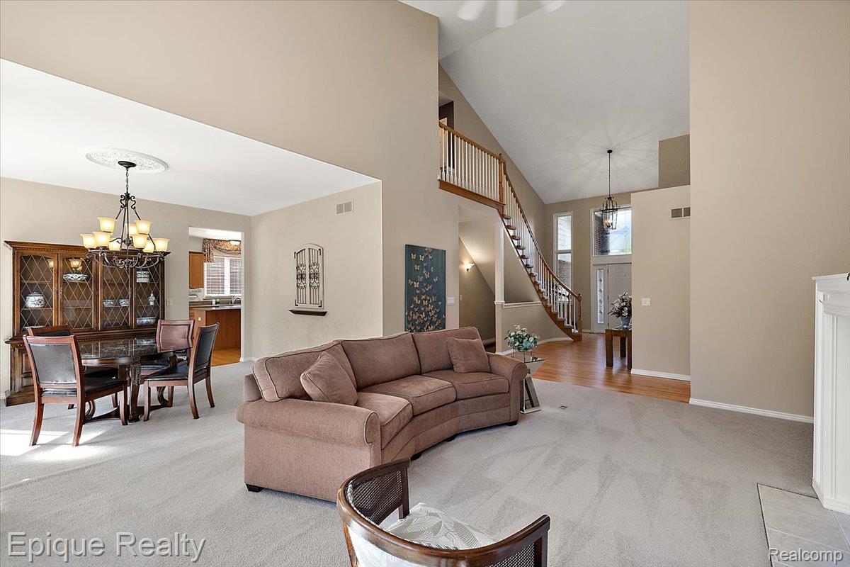 5675 Golf Pointe Drive Clarkston, MI 48348 - Photo 11 of 80 32-5675 Golf Pointe-32.jpg