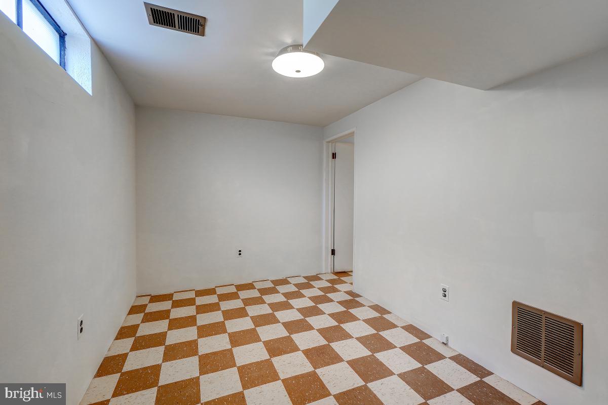 11818 Dewey Road Silver Spring, MD 20906 - Photo 45 of 46 Lower Level