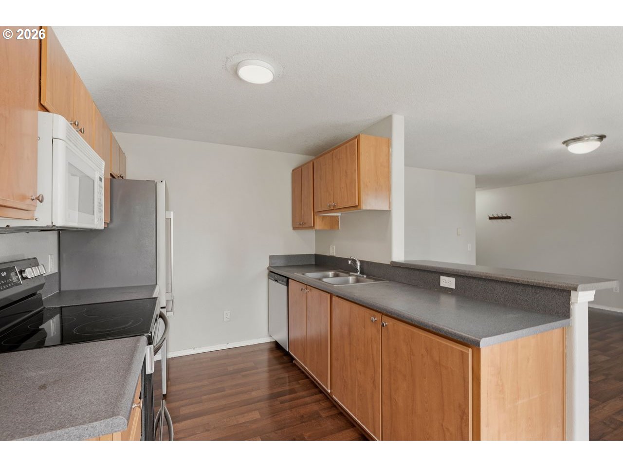 697 Northeast 162nd Avenue, Unit 308 Portland, OR 97230 - Photo 14 of 36