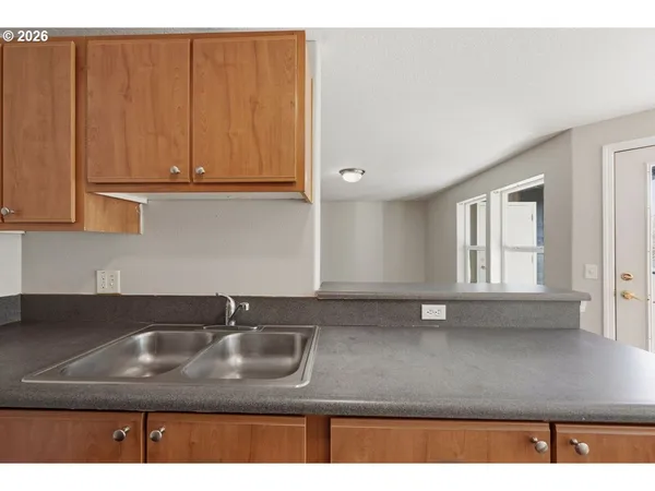 $205,000 | 697 Northeast 162nd Avenue, Unit 308, Portland, OR 97230