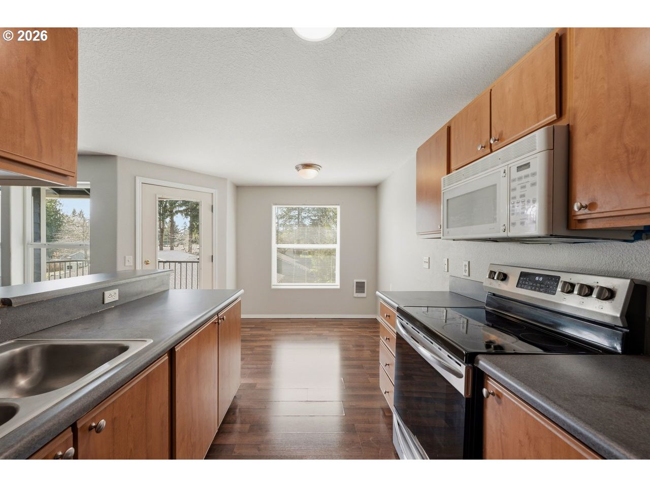 697 Northeast 162nd Avenue, Unit 308 Portland, OR 97230 - Photo 17 of 36
