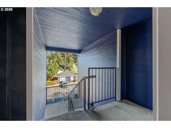 $205,000 | 697 Northeast 162nd Avenue, Unit 308, Portland, OR 97230