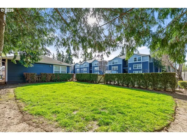 $205,000 | 697 Northeast 162nd Avenue, Unit 308, Portland, OR 97230