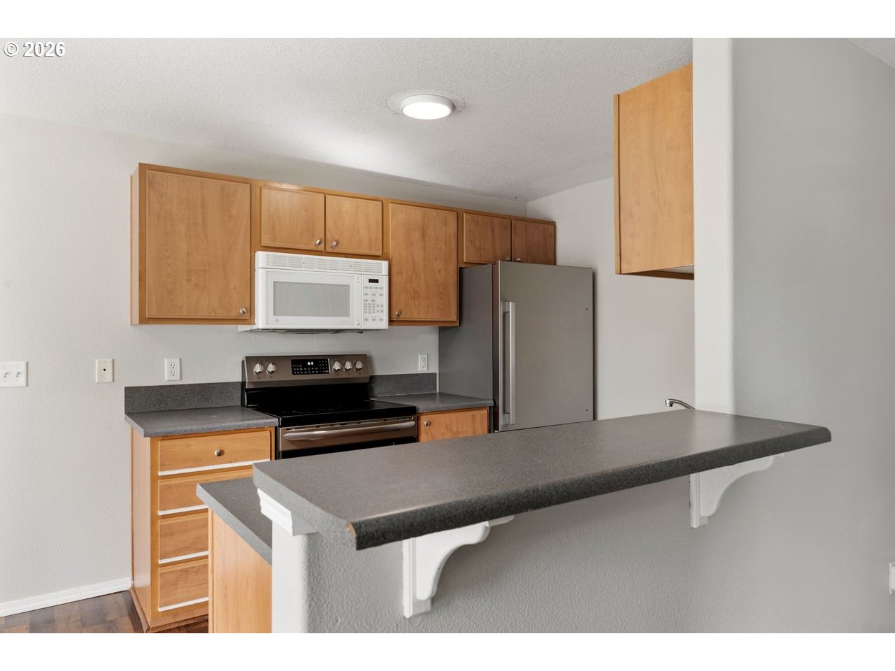 697 Northeast 162nd Avenue, Unit 308 Portland, OR 97230 - Photo 8 of 36