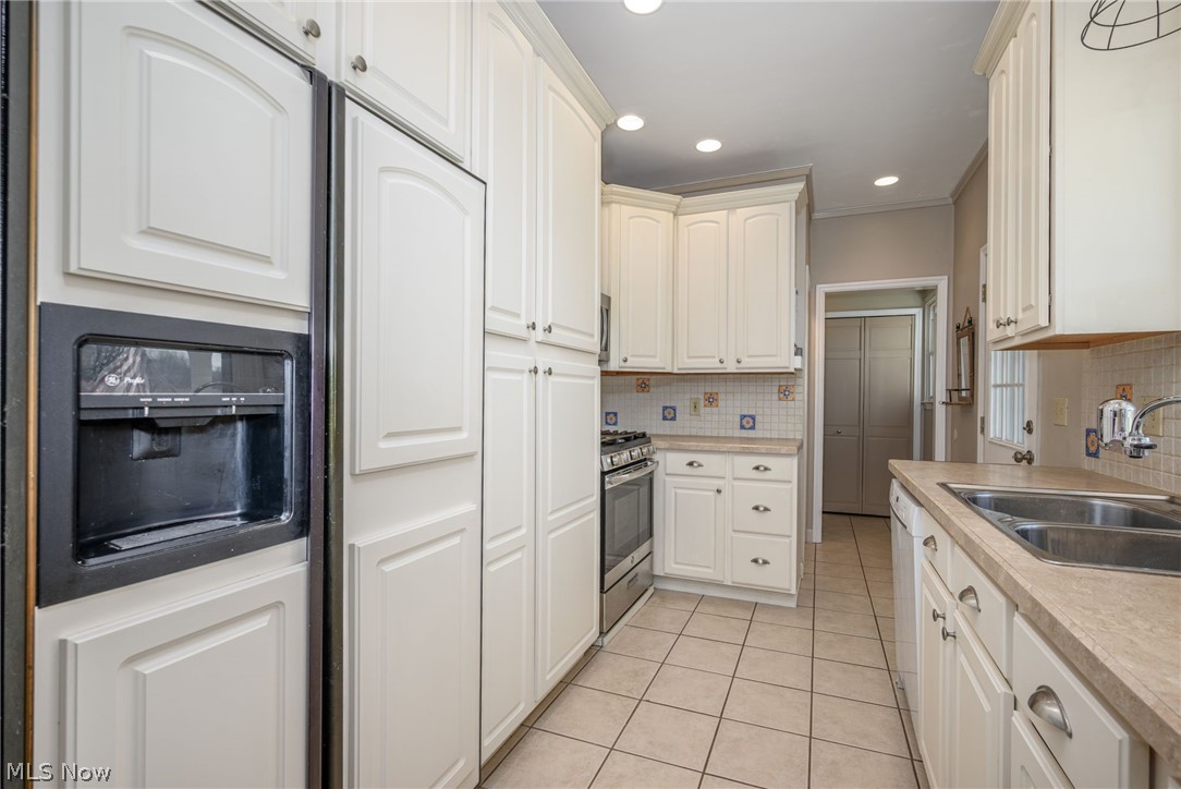 925 Springdale Road Stow, OH 44224 - Photo 11 of 38 Gallery Image 11