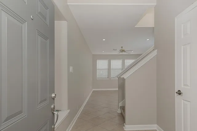 $325,000 | 11 Scenic Brook Court, The Woodlands, TX 77382