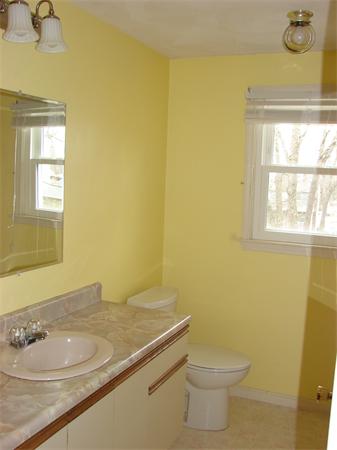 20 Hilltop Road Dracut, MA 01826 - Photo 14 of 22 Gallery Image 14