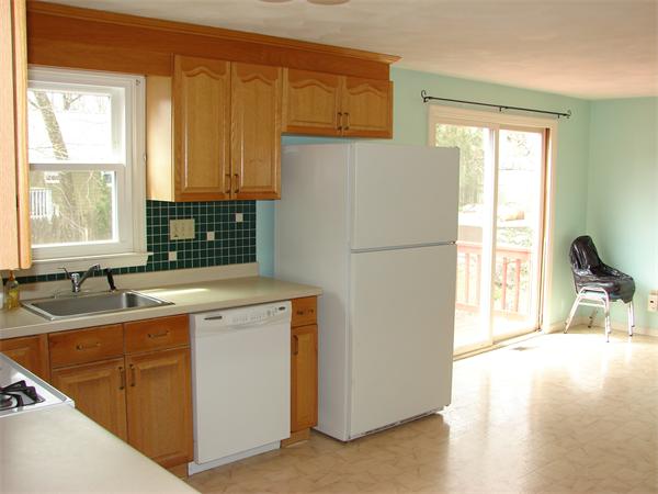 20 Hilltop Road Dracut, MA 01826 - Photo 3 of 22 Gallery Image 3