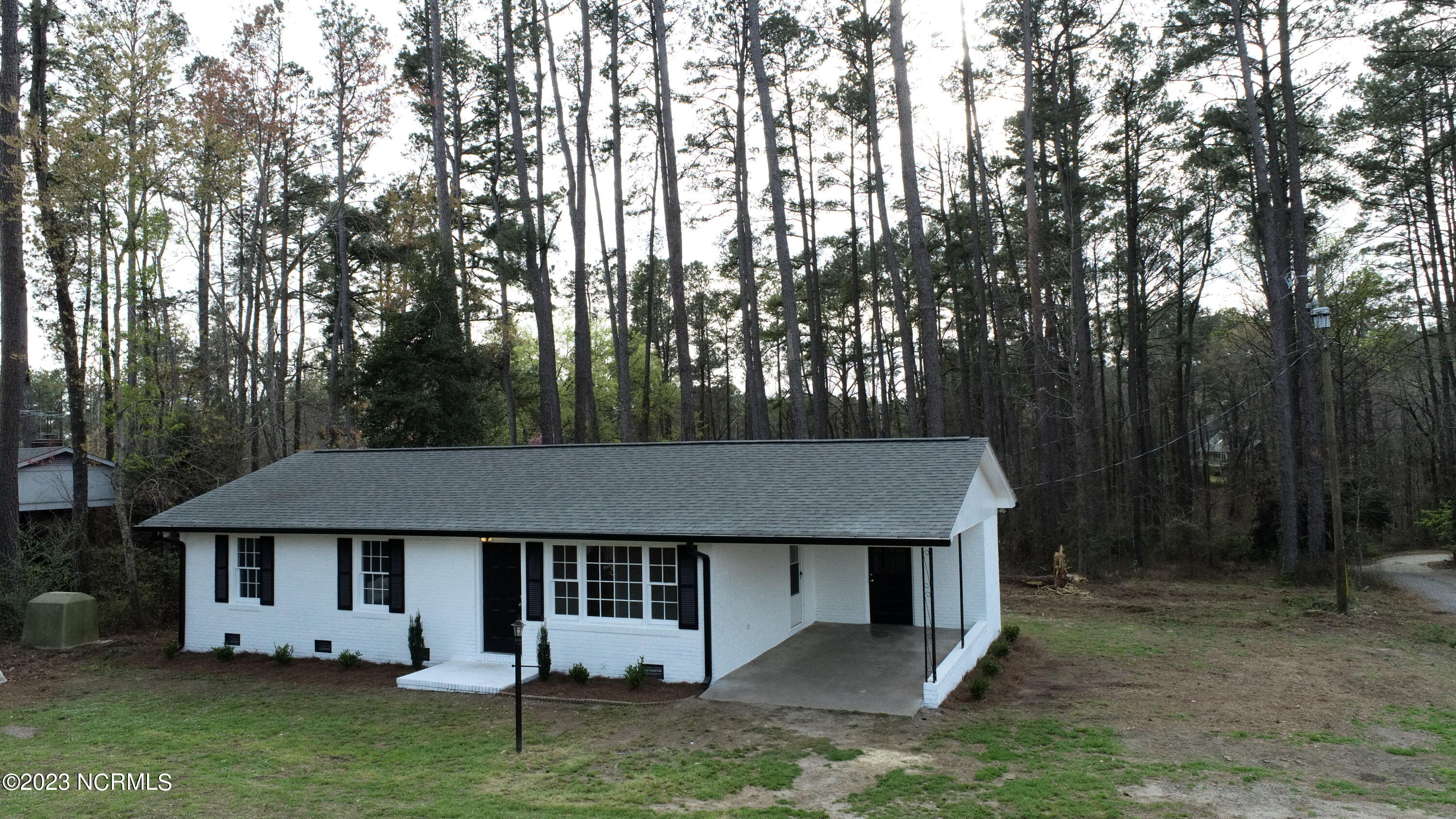 2684 Niagara Carthage Road, Carthage, NC 28327 Compass