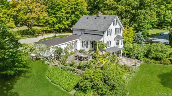 $1,590,000 | 521 Barrett Hill Road, Mahopac, NY 10541