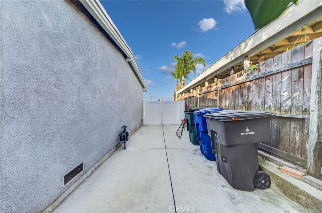 3548 Everest Avenue Riverside, CA 92503 - Photo 38 of 47