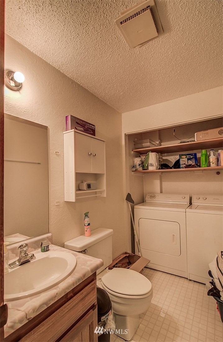 2601 Northeast 4th Street, Unit 313 Renton, WA 98056 - Photo 4 of 16