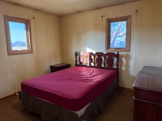 $250,000 | 1732 Viking Avenue, Holmen, WI 54636