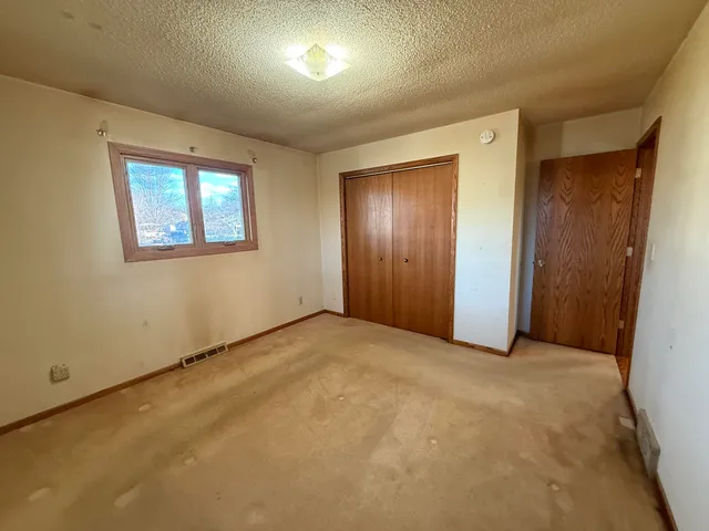 $250,000 | 1732 Viking Avenue, Holmen, WI 54636