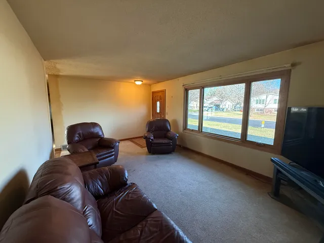 $250,000 | 1732 Viking Avenue, Holmen, WI 54636