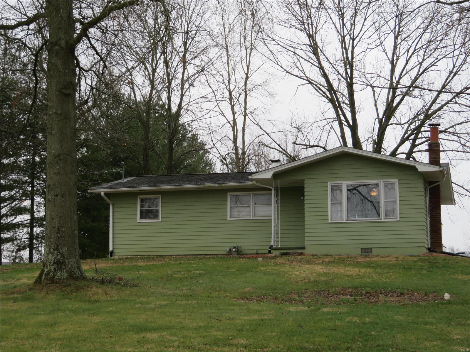 1504 Seiler Road Alton, IL 62002 - Photo 2 of 46