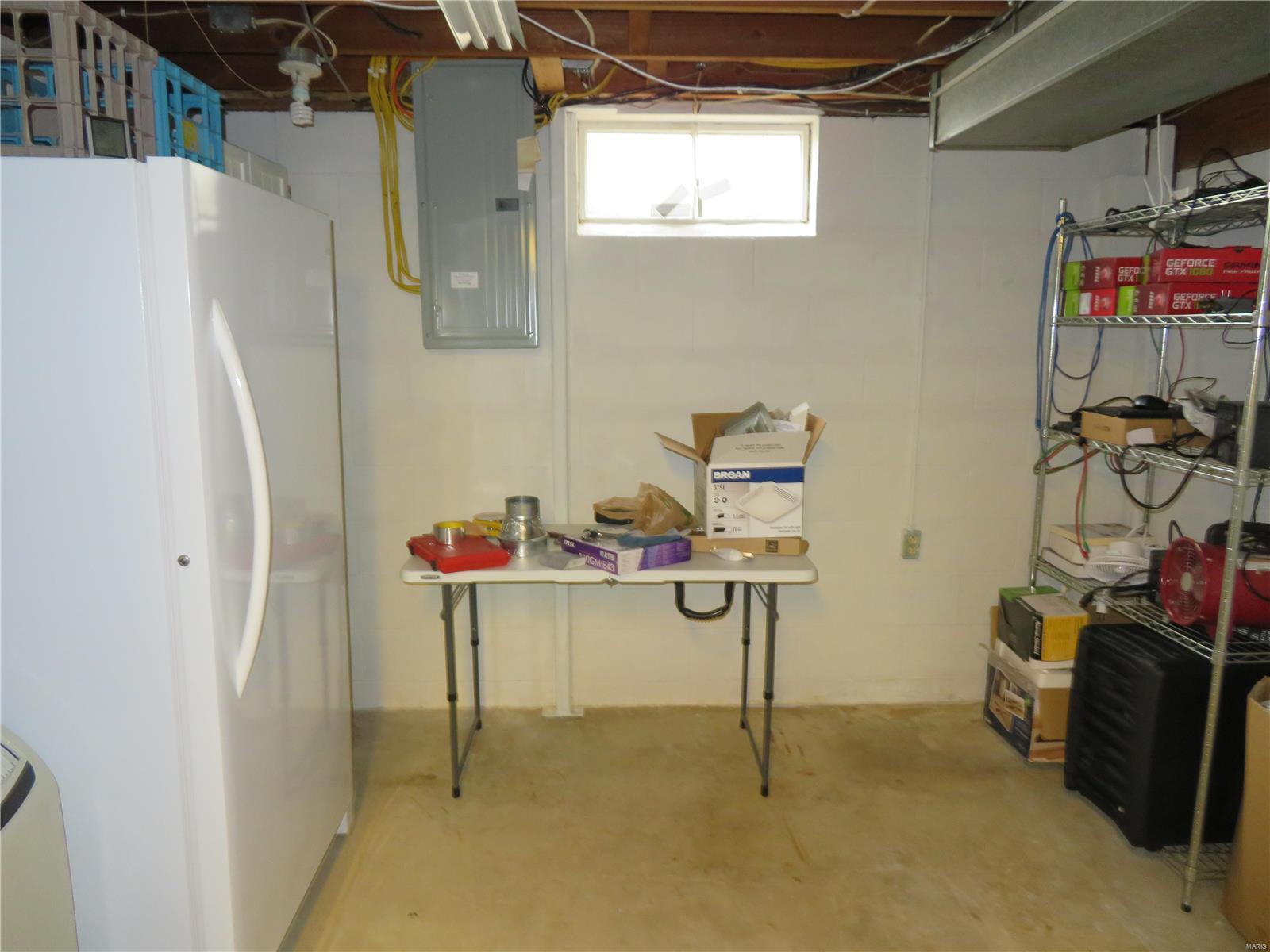 1504 Seiler Road Alton, IL 62002 - Photo 36 of 46