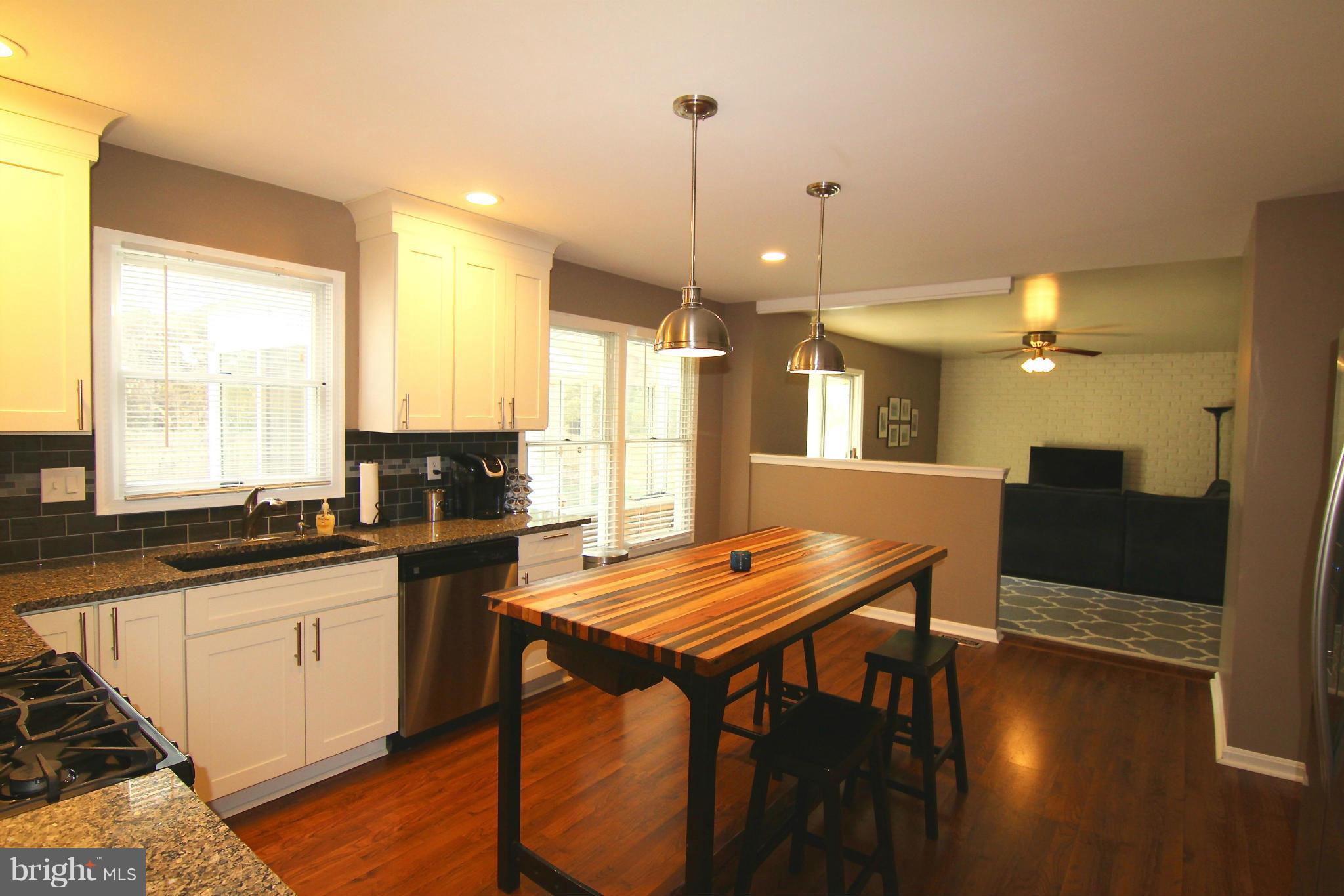 304 Canterfield Road Annapolis, MD 21403 - Photo 4 of 22 Kitchen