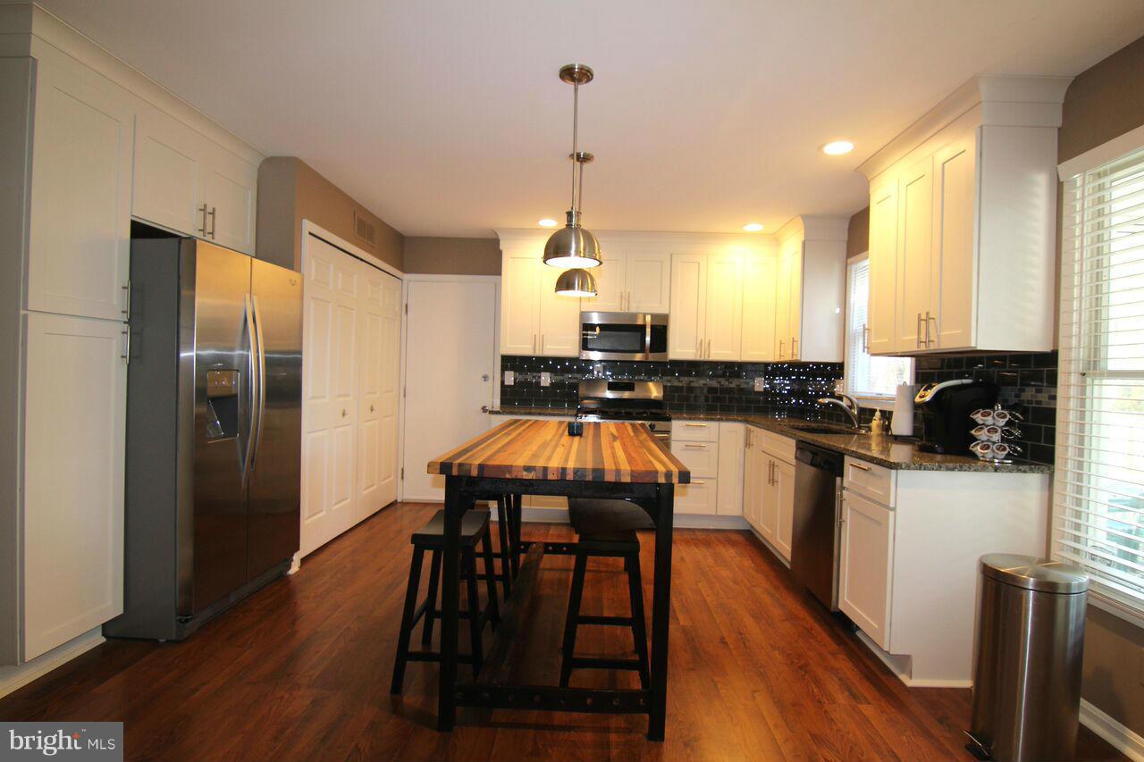 304 Canterfield Road Annapolis, MD 21403 - Photo 5 of 22 Kitchen