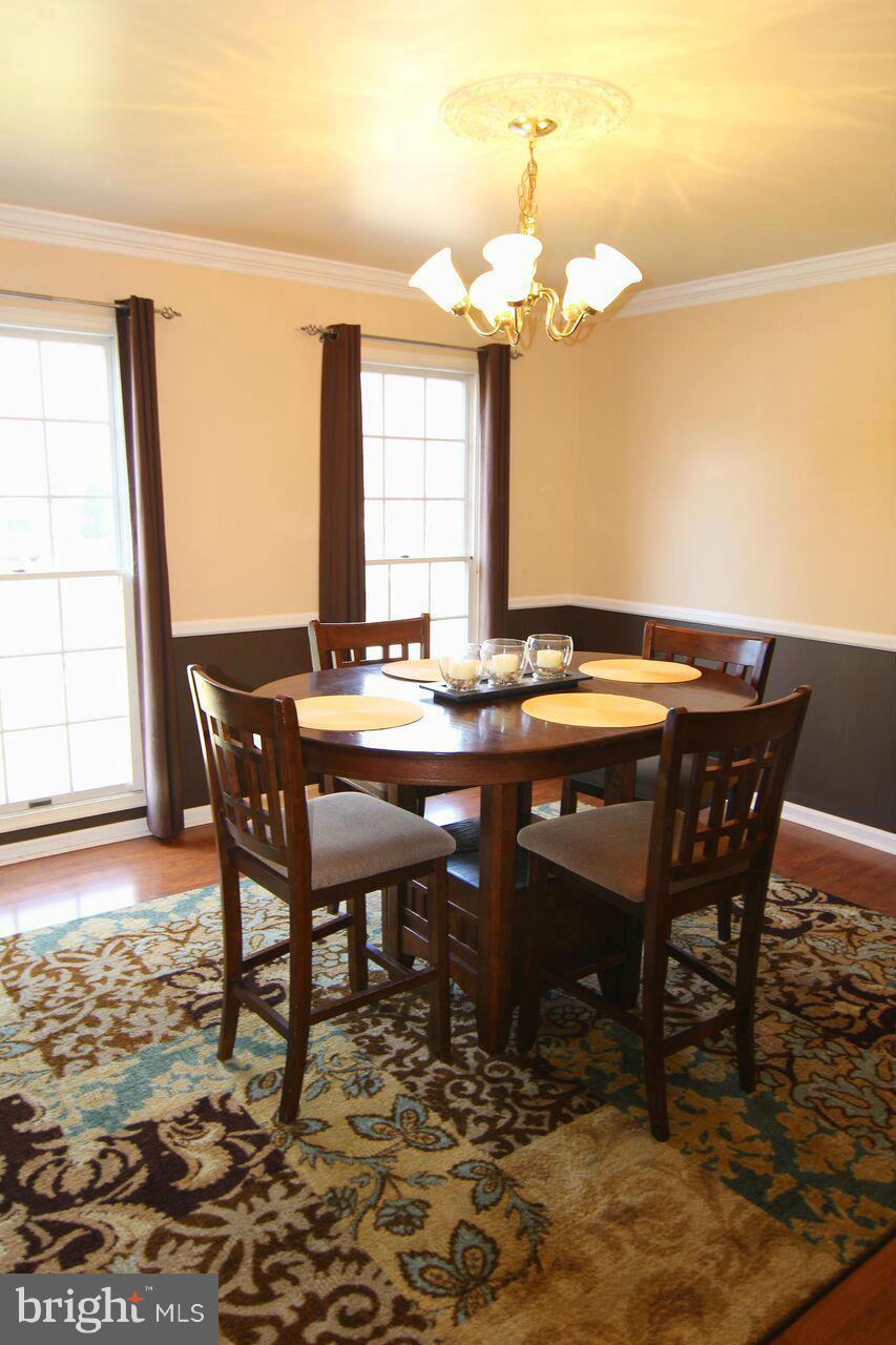 304 Canterfield Road Annapolis, MD 21403 - Photo 6 of 22 Dining Room