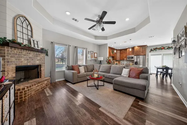 $299,000 | 121 Harmon Road, Gun Barrel City, TX 75156