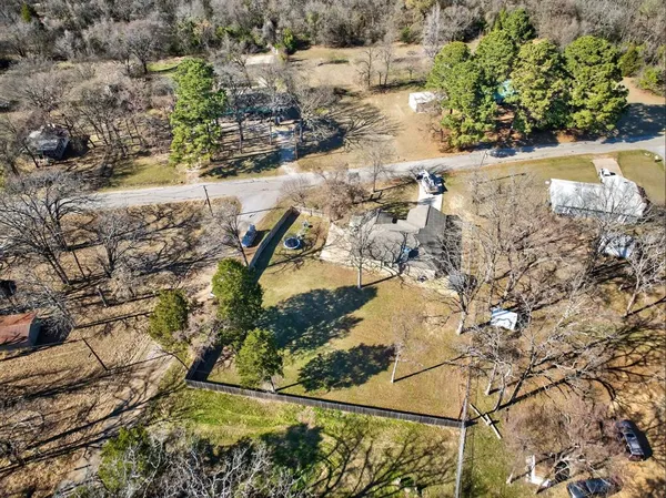 $295,000 | 121 Harmon Road, Gun Barrel City, TX 75156