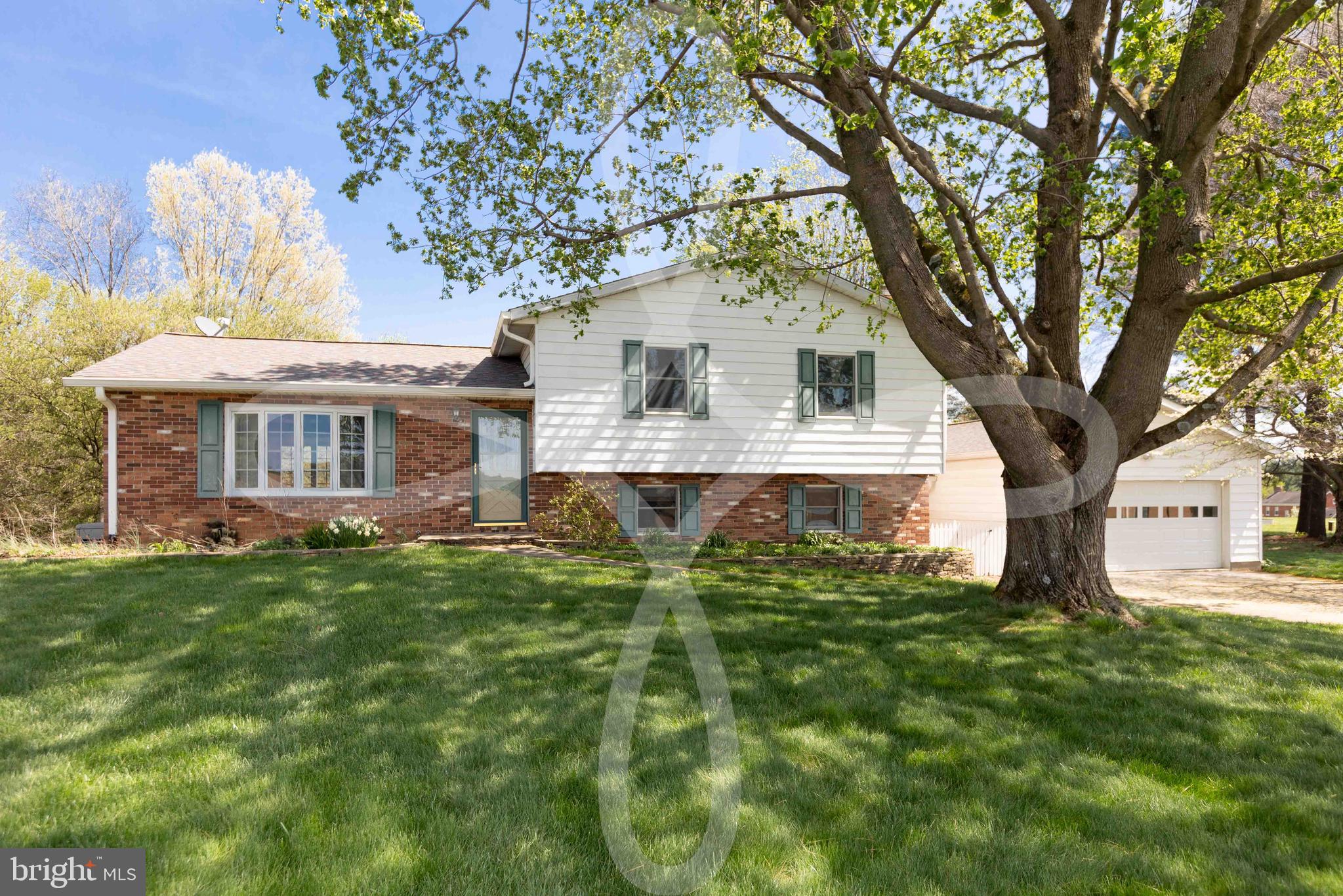 Welcome to 17605 Grace Road!!!