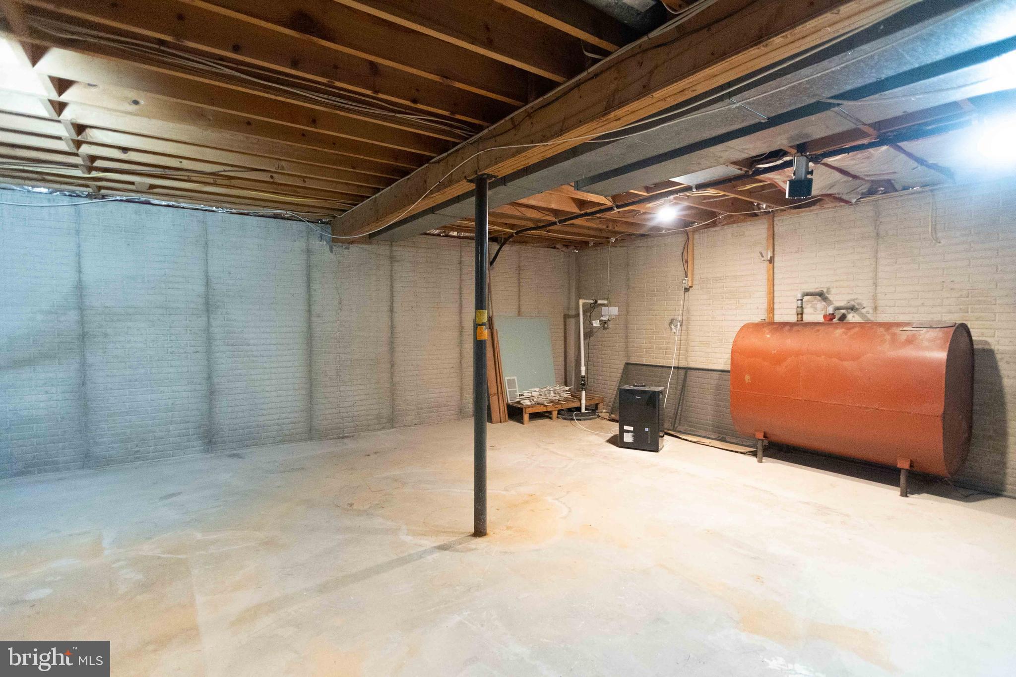 17605 Grace Road Hampstead, MD 21074 - Photo 66 of 100 Utility/laundry
Workshop???