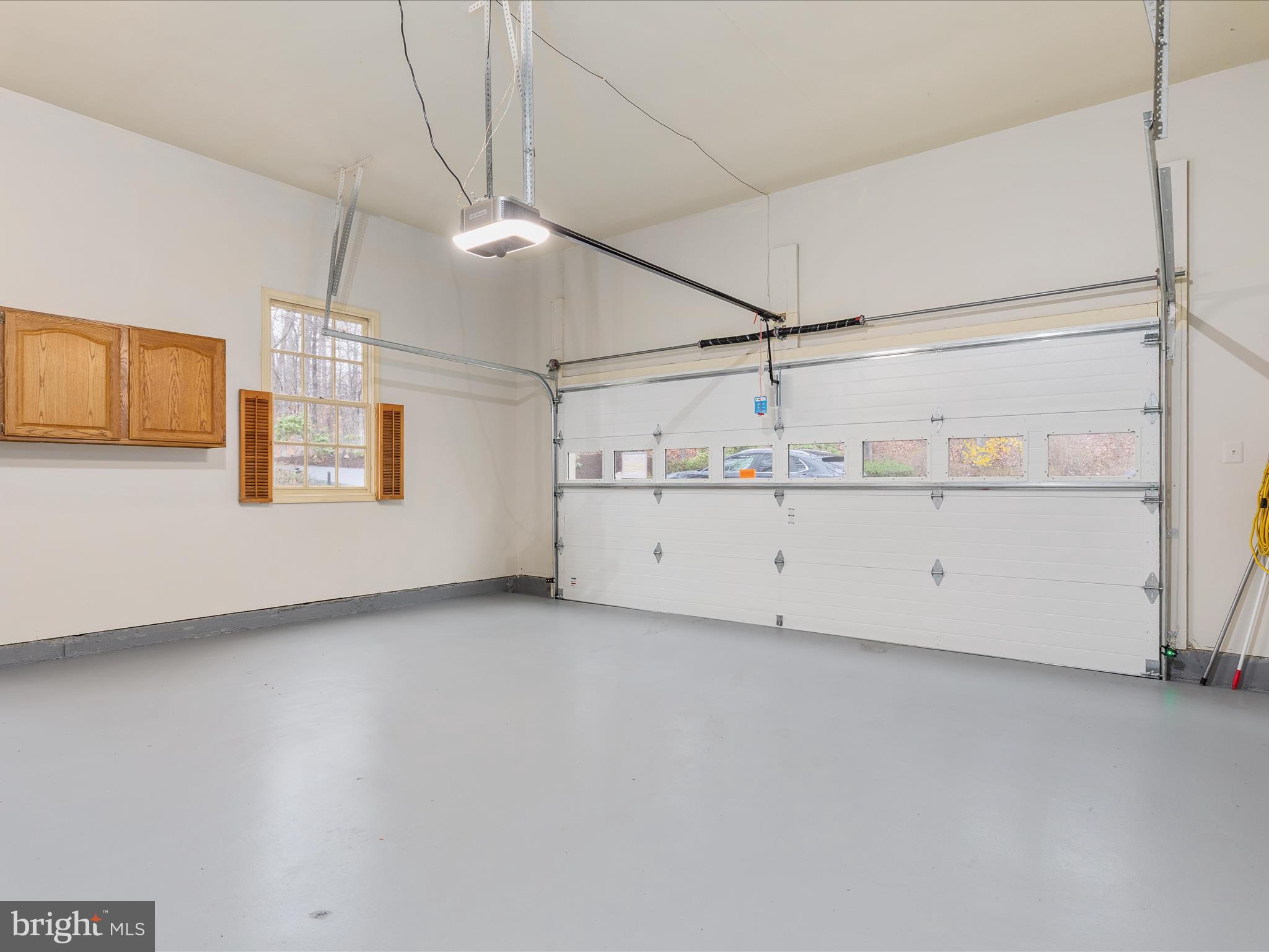 11701 Henderson Road Clifton, VA 20124 - Photo 20 of 61 a view of a garage