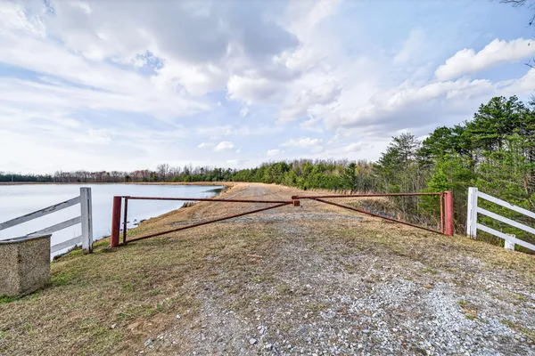 $244,929 | 1703 Perimeter Drive, Jamestown, TN 38556