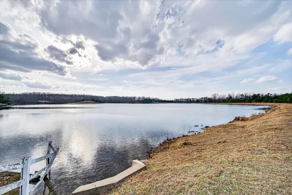 $244,929 | 1703 Perimeter Drive, Jamestown, TN 38556